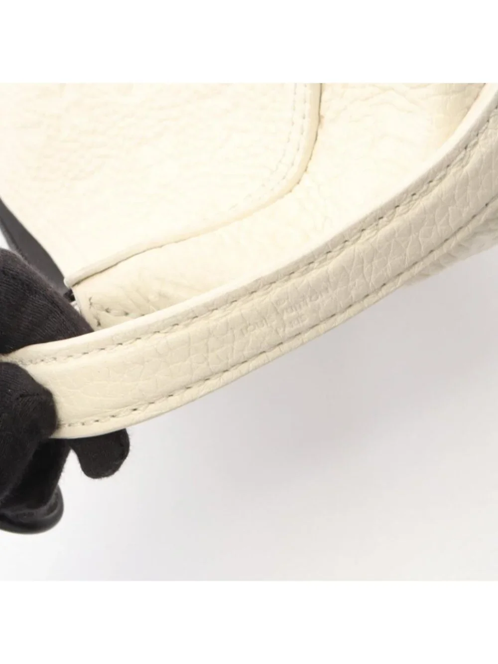 Louis Vuitton Shoulder Bag Triangle Messenger 2-Way White Leather